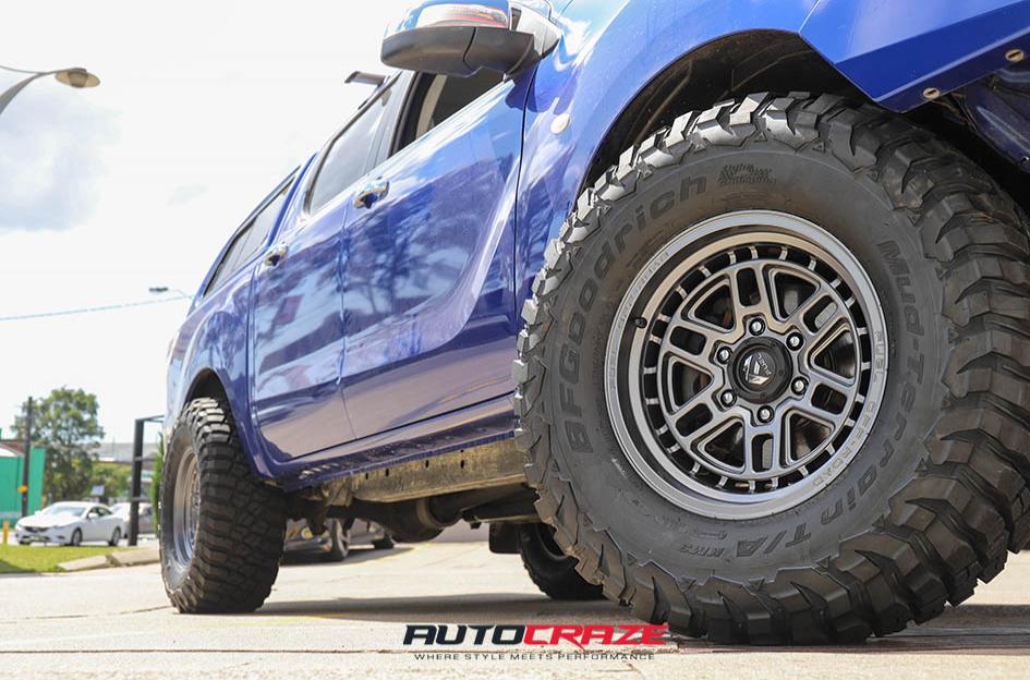 MAZDA BT 50 NITRO ANTHRACITE